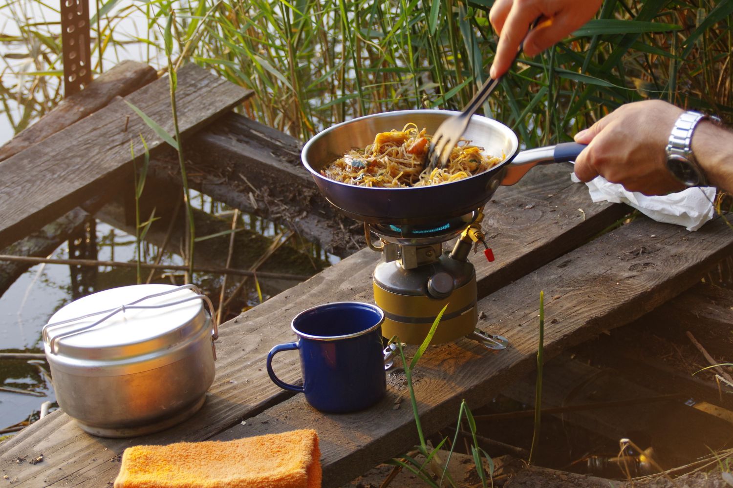 3 schnelle Rezepte für deinen Campingtrip